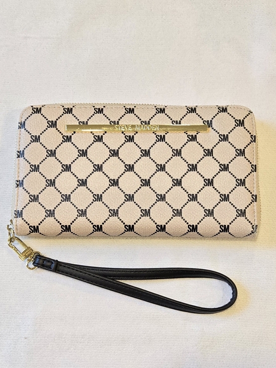 Steve Madden Handbags - Steve Madden Beige & Black SM Monogram Zip Around Wallet/Wristlet